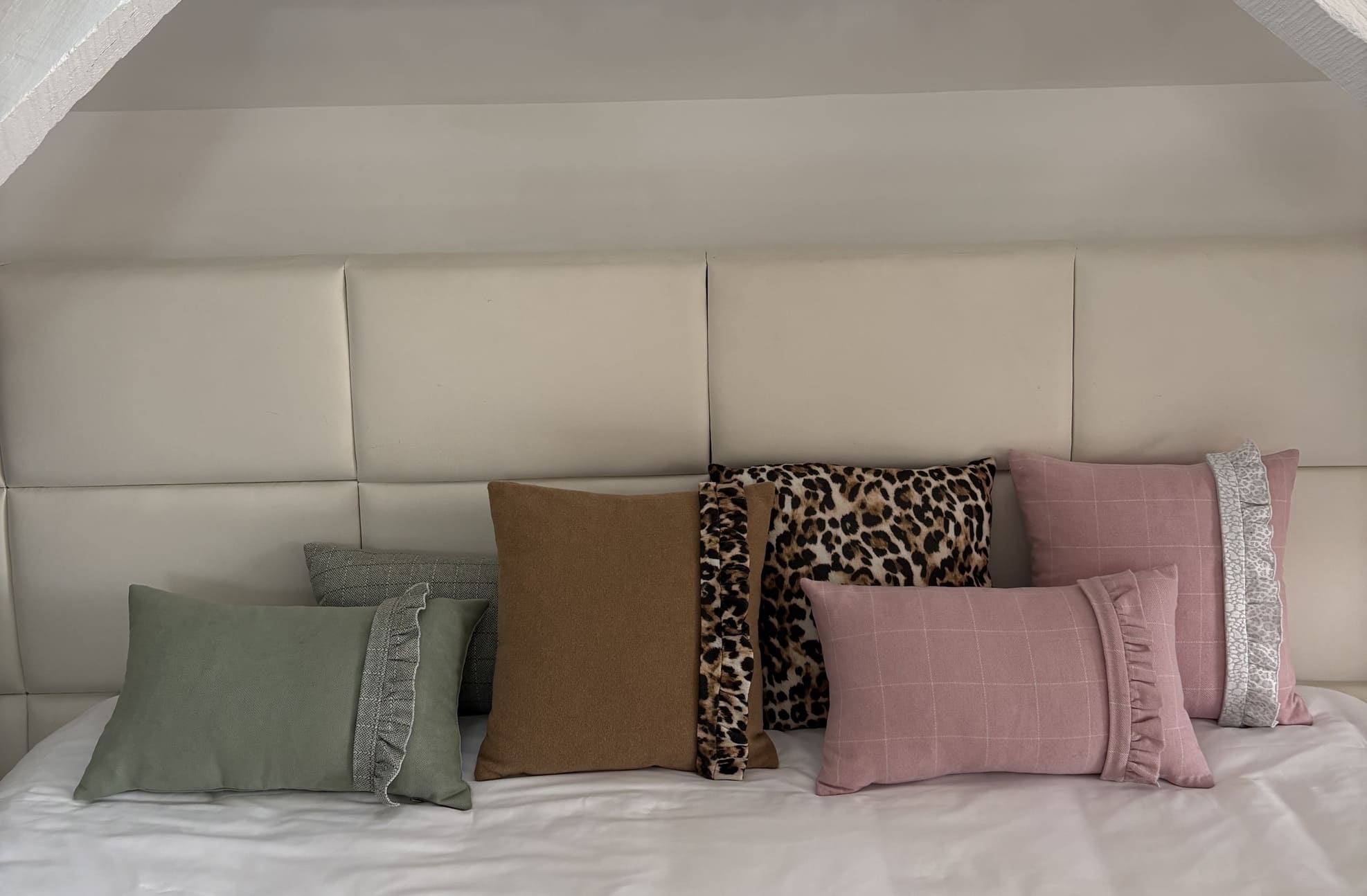 blondy-coussins-personnalisables-blondynettes-grand-choix-de-couleur-et-motif